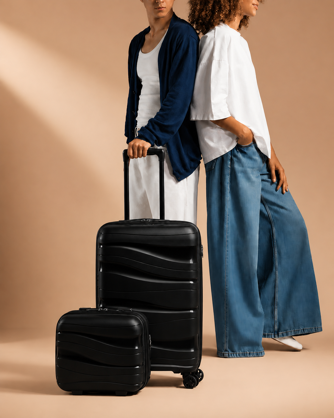 Gairloch Lightweight Expandable Cabin Suitcase - Lifestyle Travel View